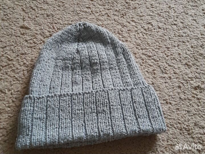 Женская шапка