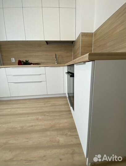 Угловая кухня на заказ