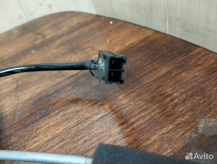 Стеклоподъемник передний правый Nissan Bluebird U1