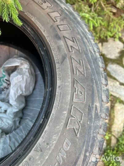 Bridgestone Blizzak DM-V1 265/65 R17