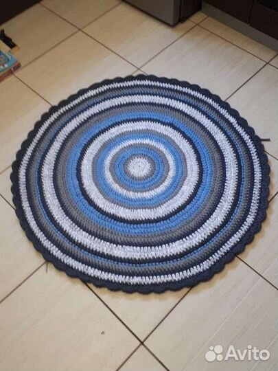 Коврик интерьерный из трикотажной пряжи