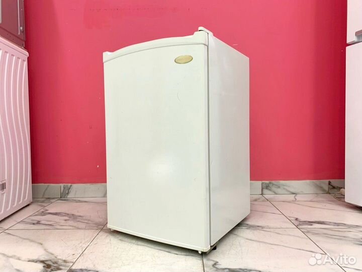 Холодильник маленький узкий бу Daewoo.На гарантии