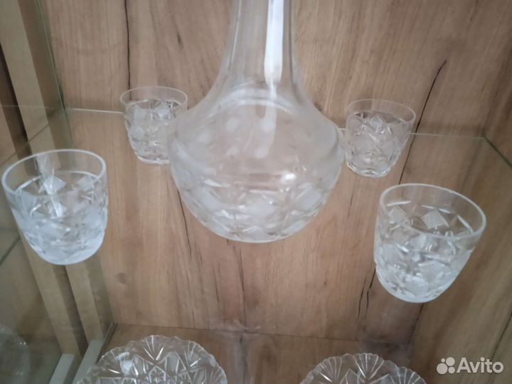 Графин хрустальный с рюмками