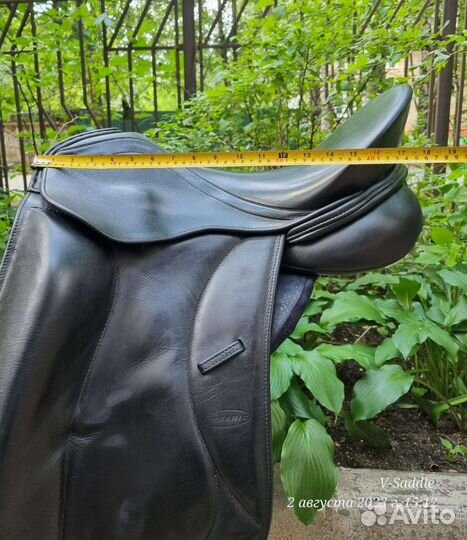 Седло выездка Bynamic B7 17,5
