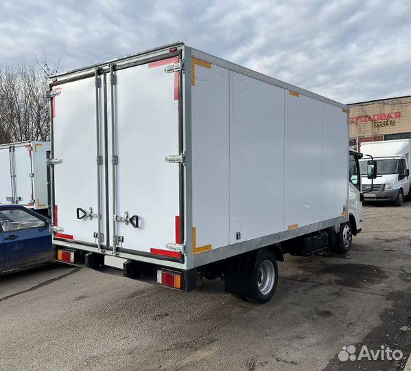 Isuzu ELF (N-series) изотермический, 2017