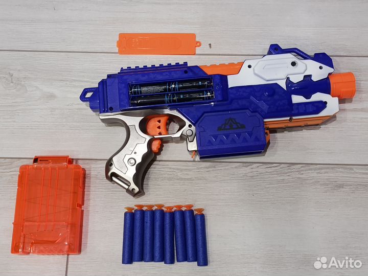 Бластер Nerf на батарейках