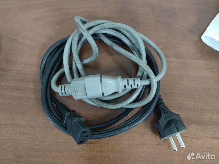 Кабель питания для компьютера