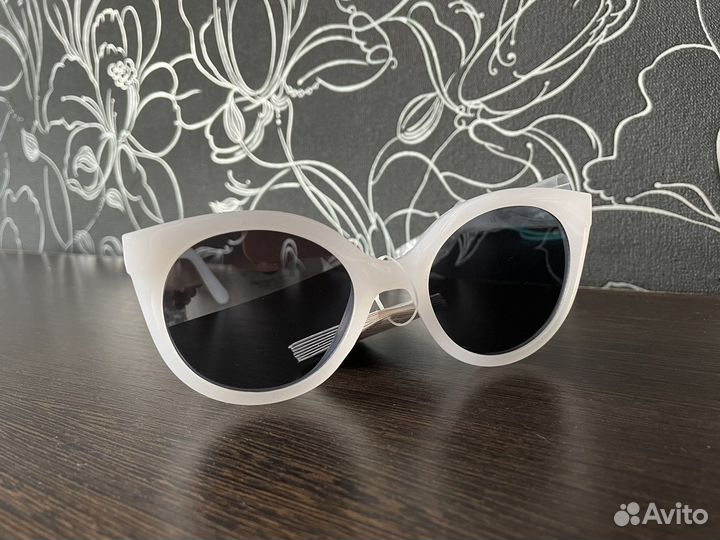 Солнцезащитные очки