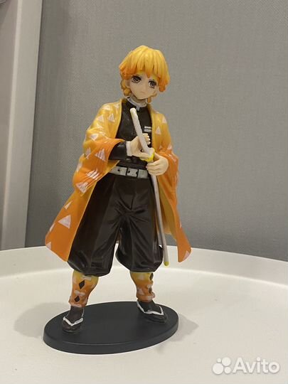 Зеницу фигурка