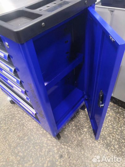 Тележка инструментальная с набором инструмента