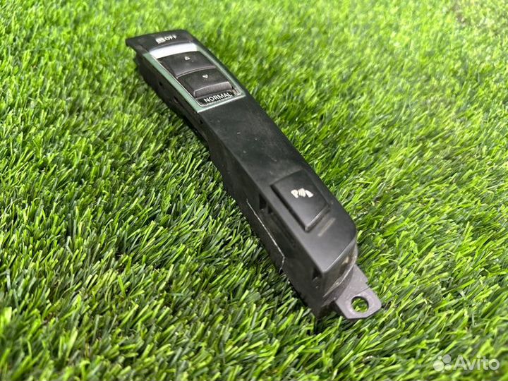 Блок управления передний Bmw 5 F10 N52B25 2011