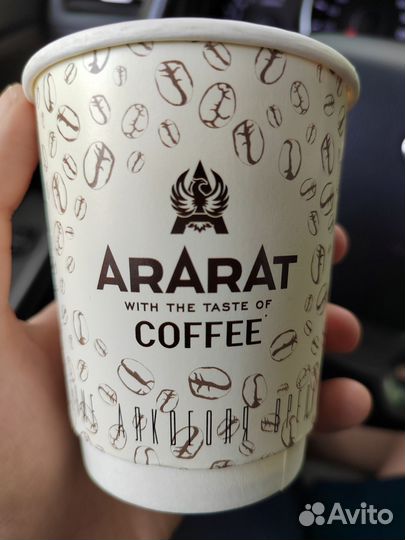 Бумажные стаканы