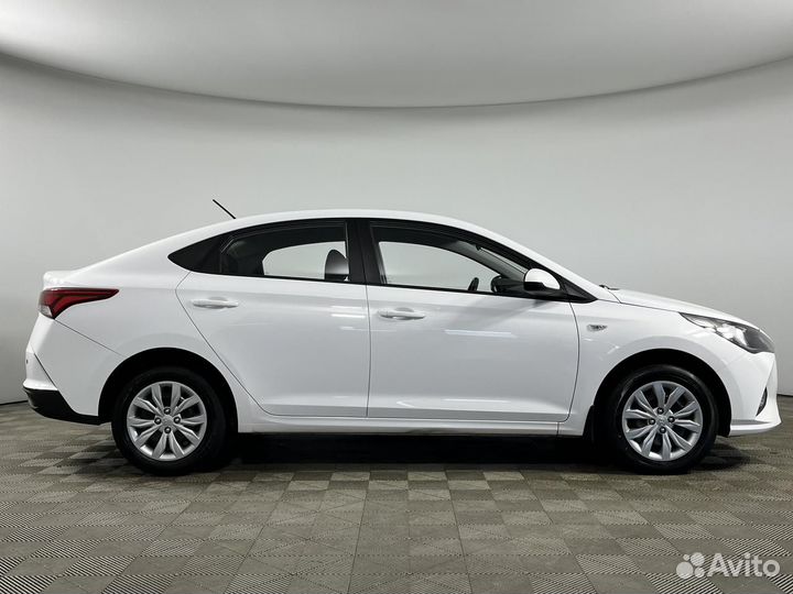 Hyundai Solaris 1.6 AT, 2021, 74 500 км