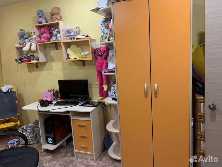 Спальный гарнитур