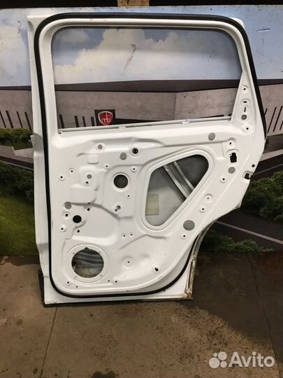 Дверь задняя правая Skoda Karoq 2020