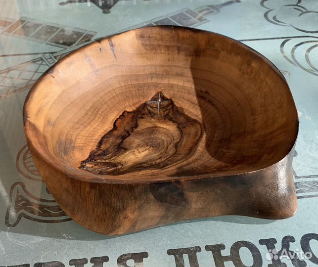 Ваза из массива ореха