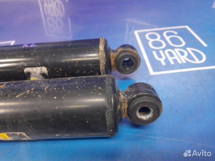 Амортизатор передний (вставка) Mitsubishi L200