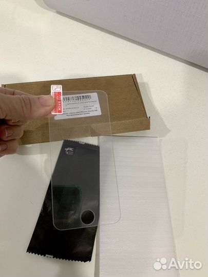 Стекло защитное на 6