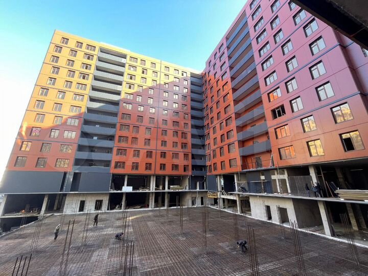 2-к. квартира, 77,3 м², 4/10 эт.