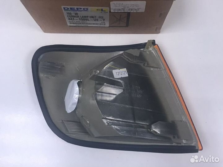 4411509luey Поворотник левый желтый Audi 100 90-94