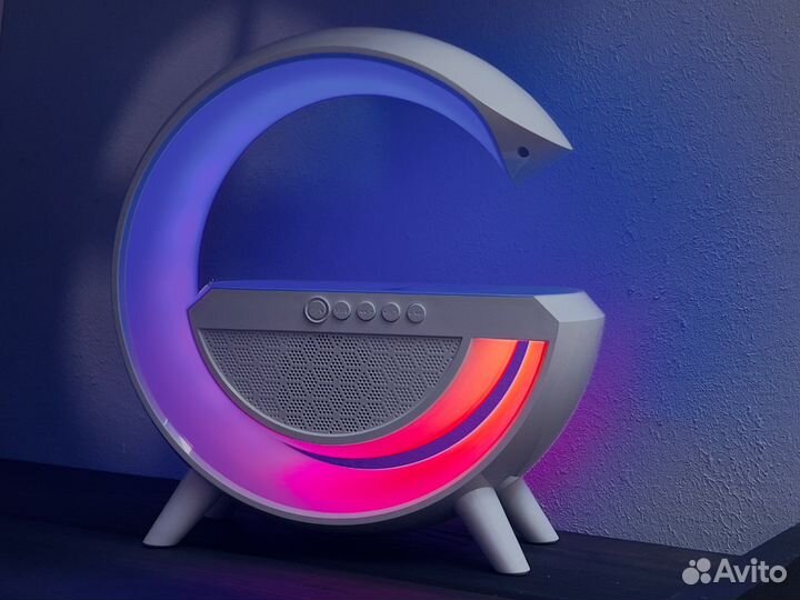 Светильник колонка c беспроводной зарядкой