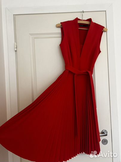 Платье женское 36 размер karen millen