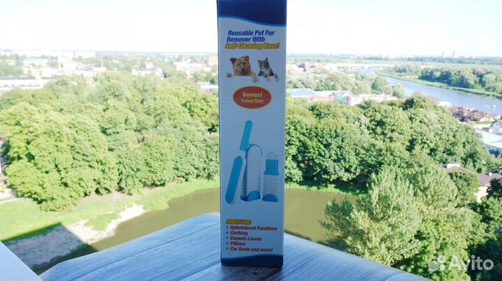 Щетка для очистки одежды от шерсти