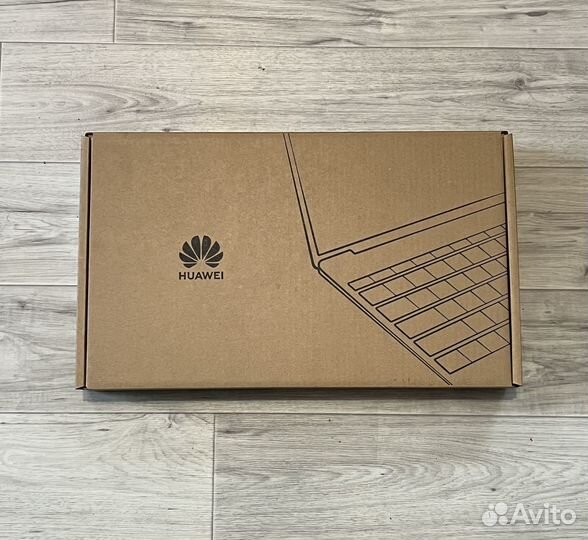 Ноутбук Huawei i3-1215U / 8GB / SSD 256GB