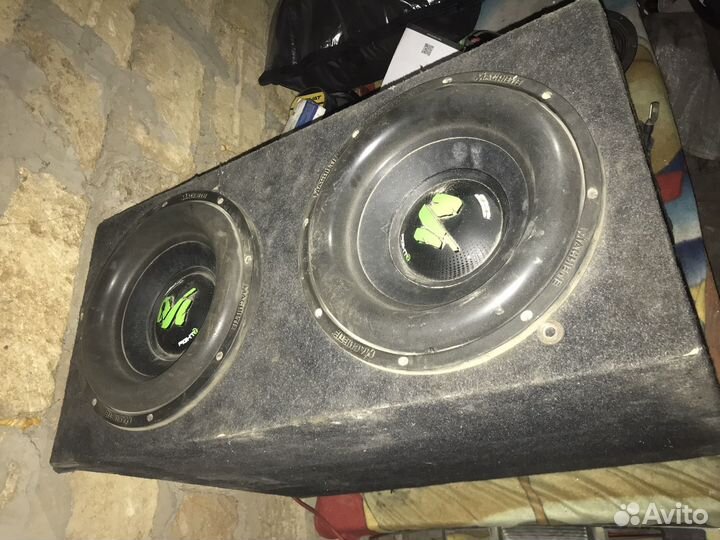 Сабвуфер с моноблоком