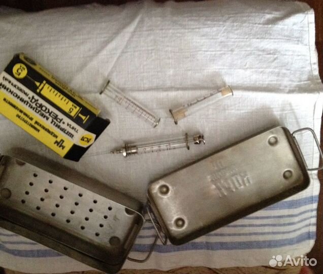 Медицинский шприц 5 мл со стерилизатором