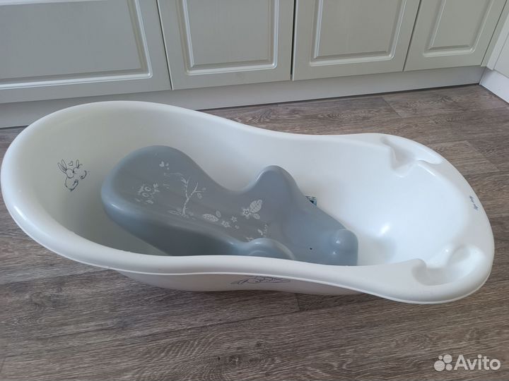 Ванночка для купания с горкой