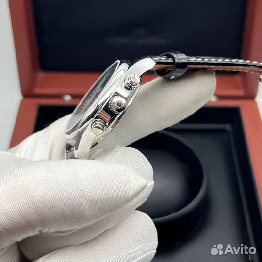 Наручные часы Longines