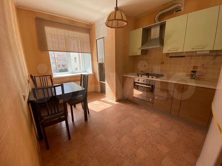 2-к. квартира, 66,7 м², 3/9 эт.