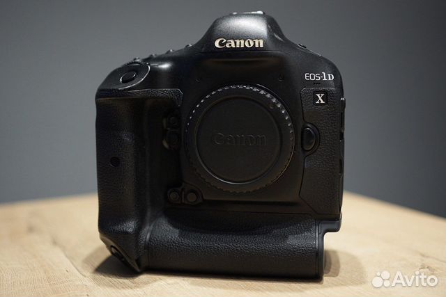 Зеркальный фотоаппарат Canon 1dx