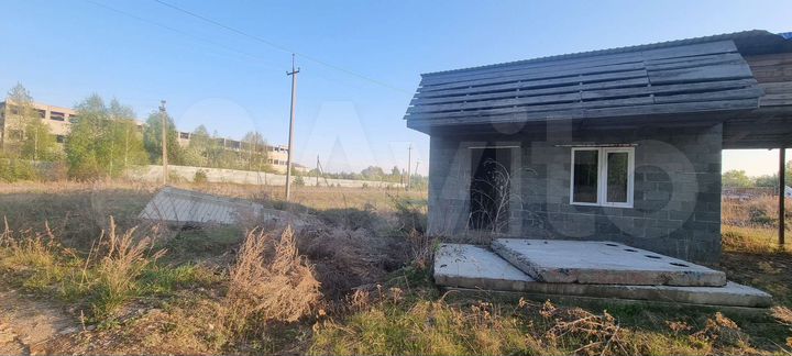Дом 10 м² на участке 15 сот.