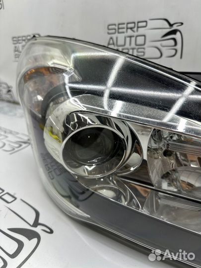 Фара, Kia Ceed 2011