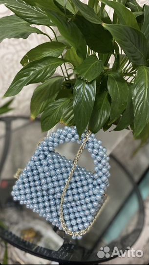 Сумки из бусин, ожерелья, заколки, серьги, кулоны