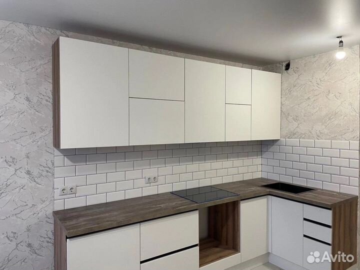 Кухонный гарнитур/угловая светлая кухня по размеру