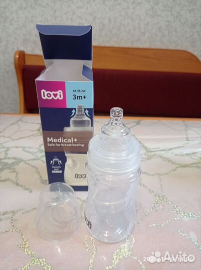 Бутылочки для кормления lovi