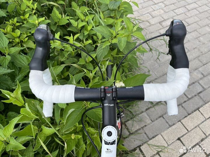 Шоссейный велосипед Cube Peloton