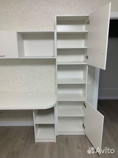 Компьютерный стол угловой