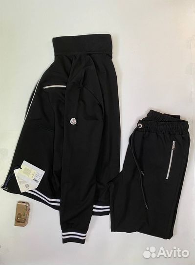 Спортивный костюм Moncler