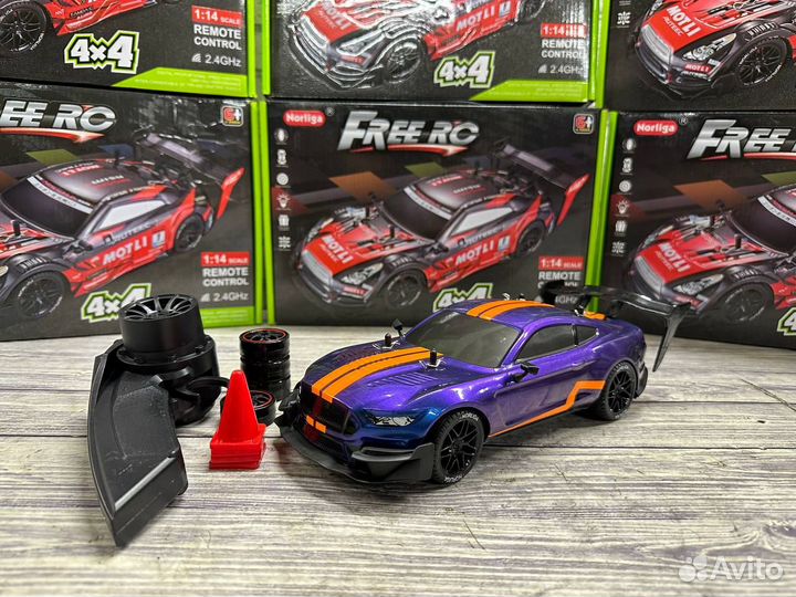 Машина Ford Mustang GT на Р/У 4WD / Drift функция