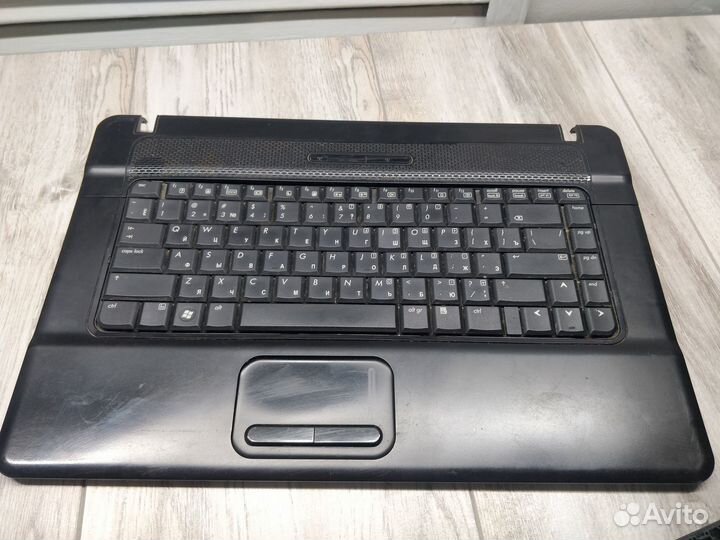 Топкейс HP compaq 615 с клавиатурой и панелью