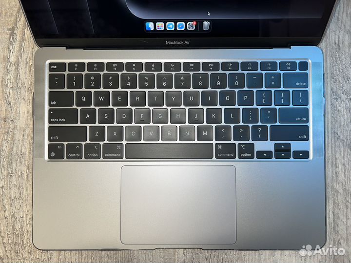 Apple MacBook air 13 2020 m1