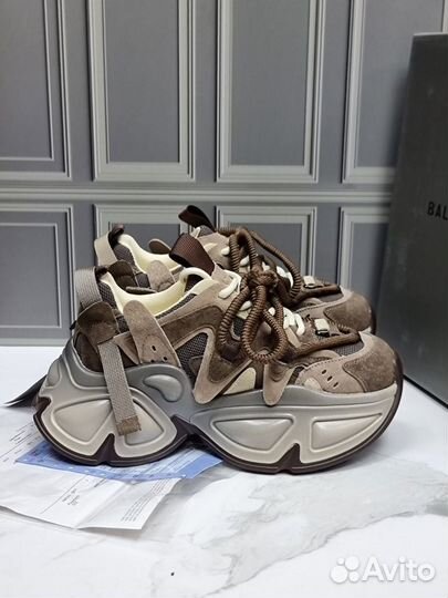 Кроссовки женские balenciaga