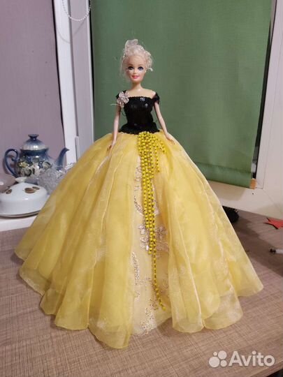 Кукла в платье ручной работы