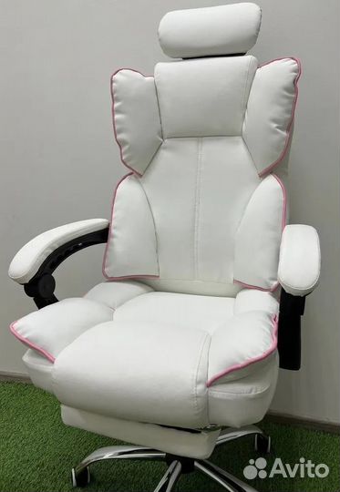Офисное кресло (геймерское). Кресло для директора