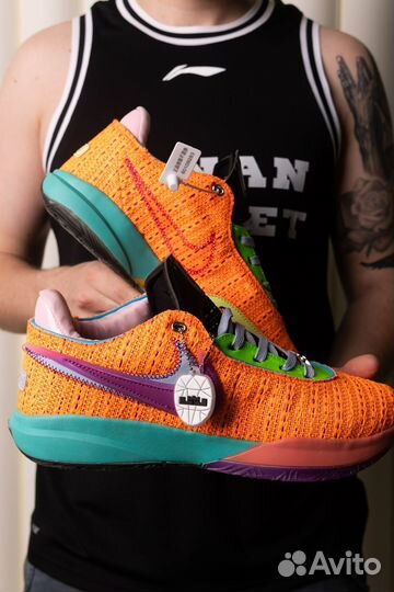 Баскетбольные кроссовки Nike Lebron 20