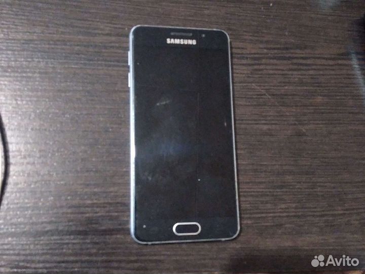 Телефон Samsung а 3 2016